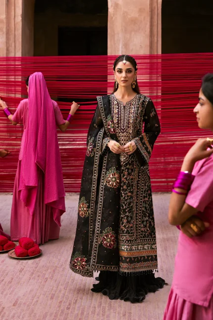 The Empress Wedding Formals By Emaan Adeel | NOCTELLE